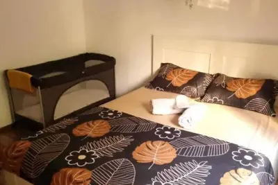 Image de Thomas' place central & cozy -100m Park and Metro Tinerelului Bucharest