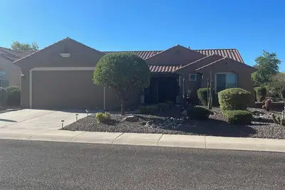 Image de 2-bedroom house in Buckeye. Shopping close by. Sun City Festival Community\n