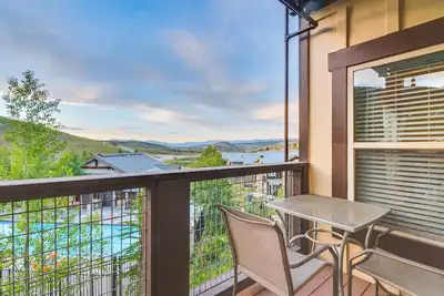 Image de Ski-In/Ski-Out + Pool Access: Granby Ranch Gem