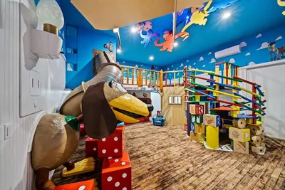 Image de The Ultimate Vacation Mansion-Tt463