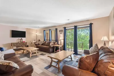 Image de *New* Mulligans Escape | Community Pool