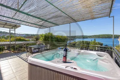 Superbe appartement à Necujam avec WiFi