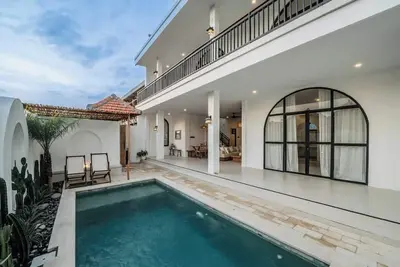 Image de New 3br Mediterranean Villa In Central Canggu