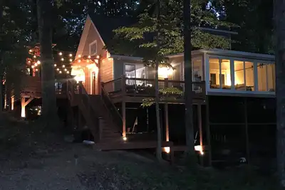 Image de Welcome to Lake Lanier most charming memory making getaway!