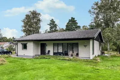 Image de Maison confortable à Tvååker avec WiFi