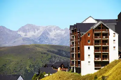 Ski aux pieds | Studio/4 confortable | Piscine