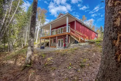 Lake It or Leave It - on Rangeley Lake with dock - 2 dogs allowed!
