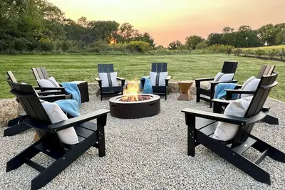 Image de Galena Getaway: Sauna, Hot Tub, Fire Pit, and Arcade Fun Awaits!