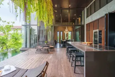 Image de Luxury Pool Villa with Jacuzzi & Lift by Thonglor