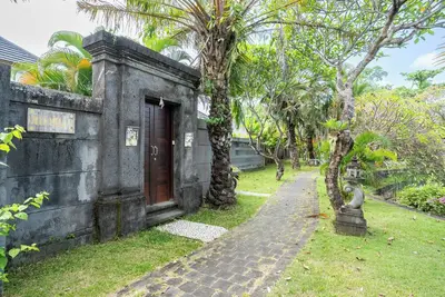 Image de 3 Bedroom Villa Walk to Legian Beach