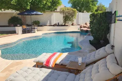 Image de New! Quiet Family Oasis, Heated Pool, Space Cowboys & Retro Nintendo