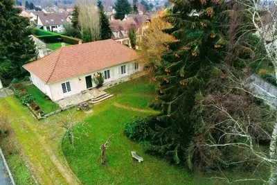 Image de Gîte La Châtelaine 4 épis 7 pers. située au sein d'un parc arboré de 1634 m²!