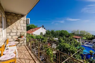 Image de Apartments Nicol - Two-Bedroom Apartment with Balcony and Sea View
