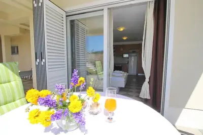 Image de Apartments Gusti - Studio Apartment with Terrace and Sea View