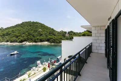 Image de Apartments Posta - Deluxe One-Bedroom Apartment with Balcony and Sea View - Apartman 8