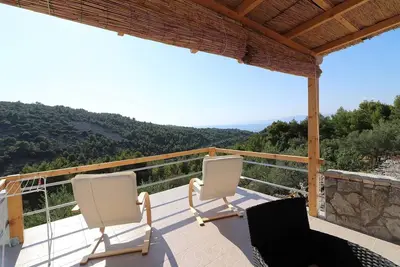 Image de Greenside Cottage Lumi-Two Bedroom Holiday Home with Terrace and Sea view