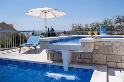 Image de Villa Blue Sky - Three Bedroom Villa with Pool