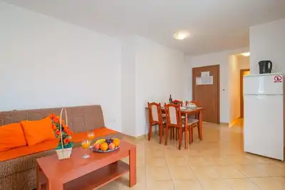 Image de Apartments Island Beat - Two Bedroom Apartment with Balcony (A9) (prizemlje)(St)
