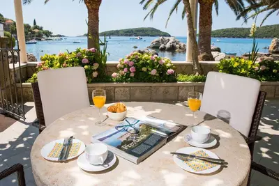 Image de Apartments Vidak - One Bedroom Apartment with Terrace and Sea View - (A1)