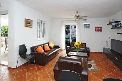 Image de Holiday Home Odiseja- One Bedroom Apartment with Terrace and Sea View