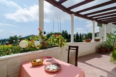 Image de Apartments Mamma Mia - Comfort One Bedroom Apartment with Terrace