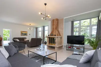 Image de Villa Green Castle - Five bedroom villa with swimming pool