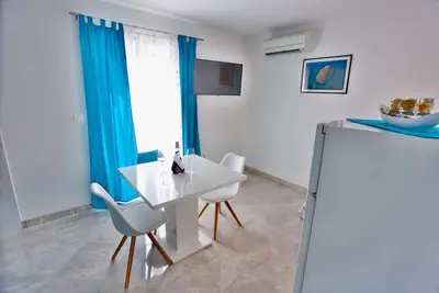 Image de Apartments Lenka - One Bedroom Apartment with Balcony and garden View A1