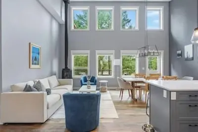 Image de \"Serenity Shores\" Mins to Lake |King Bed |10 Guests