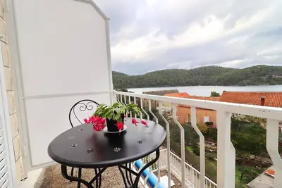 Image de Apartments Nodilo - Standard One Bedroom Apartment with Balcony and Sea View (Apt 2)