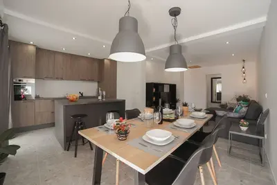 Image de Apartments Martić - Three Bedroom Apartment with Balconies and Sea View - (St)