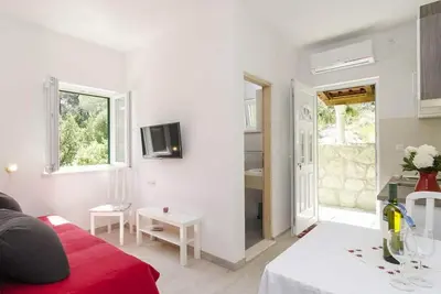 Image de Apartments Matuško Mljet - One Bedroom Apartment with Balcony and Sea View