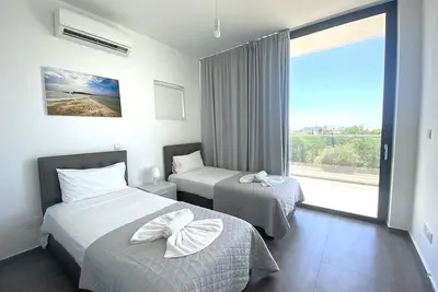 Image de Ayia Napa Nissi Pearl Villas