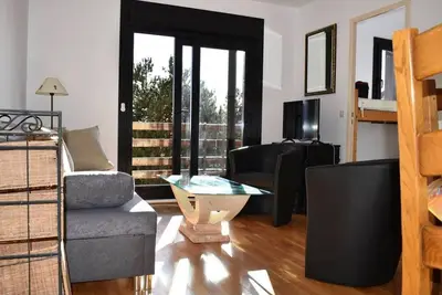 Image de Appartement cosy près des pistes avec balcon et parking