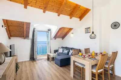 Image de Apartment M&K - Two Bedroom Apartment with Balcony and Sea View