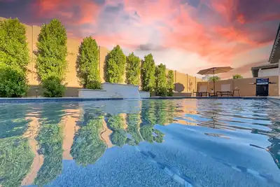 Image de 55+ New Queen Creek Community. Amenities Galore!