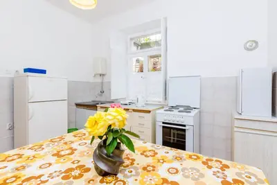 Image de Apartment Lucy - Two Bedroom Apartment with Terrace and City View ( Gustin )