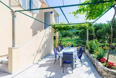 Image de Apartment & Rooms Maždin - One Bedroom Apartment with Balcony and Sea View