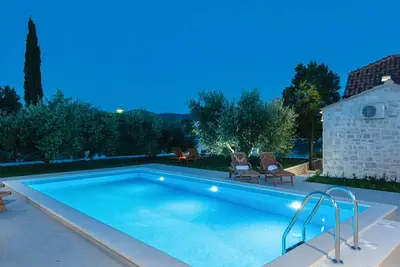 Image de Holiday Home Lovište-Three Bedroom Holiday Home with Pool and  Sea View