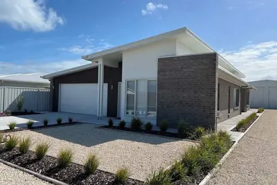 Image de Summersalt - WiFi - 11 Cobb and Co Way