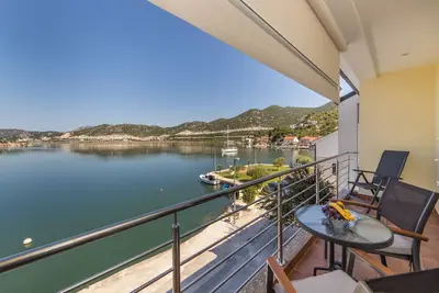 Image de Apartments Ema-Comfort Two Bedroom Apartment with Sea View ( Fancy )