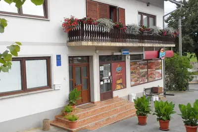 Image de Apartments & Rooms Rendulić - One Bedroom Apartment with Balcony