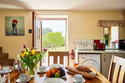 Image de Ash Tree Cottage with Hot Tub