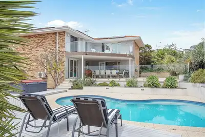Image de Sunny Family Retreat with Pool & Balcony
