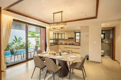 Image de Elivaas 4 Bhk Villa with Pvt Pool & Jacuzzi, Cloud 7