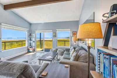 Image de 180 Degree Pacific Ocean & Moclips River Views