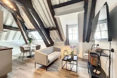 Image de Le Laurencin Sens - Cœur de ville, au calme - Le Comble (2 chambres)