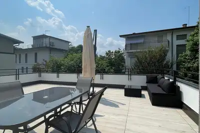 Image de La Terrazza - Very Quiet - Free park - 3 min Varese center and lake - Air Cond.