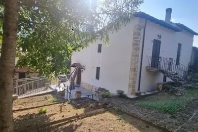 Image de Fabulous Abruzzo Villa Sirente view
