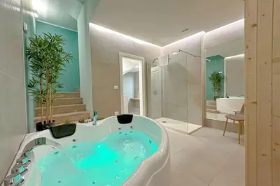 Image de Banfi Luxury Spa - Sauna & Jacuzzi privati
