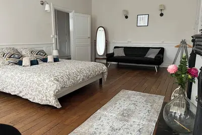 Image de La Villa Louana 2, appartement 100 m 2, charme à l'ancienne, grand standing